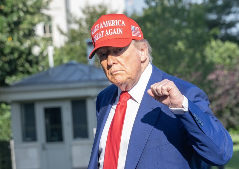 Trump zatražio od farmaceutskih kompanija da smanje cijene lijekova