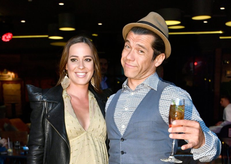 Mario Petreković s obitelji pobjegao od požara na Bolu: 'Hvala svima na brizi'