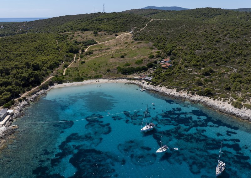 Očaravajuća uvala na našem bajkovitom otoku rijetko će koga ostaviti ravnodušnim