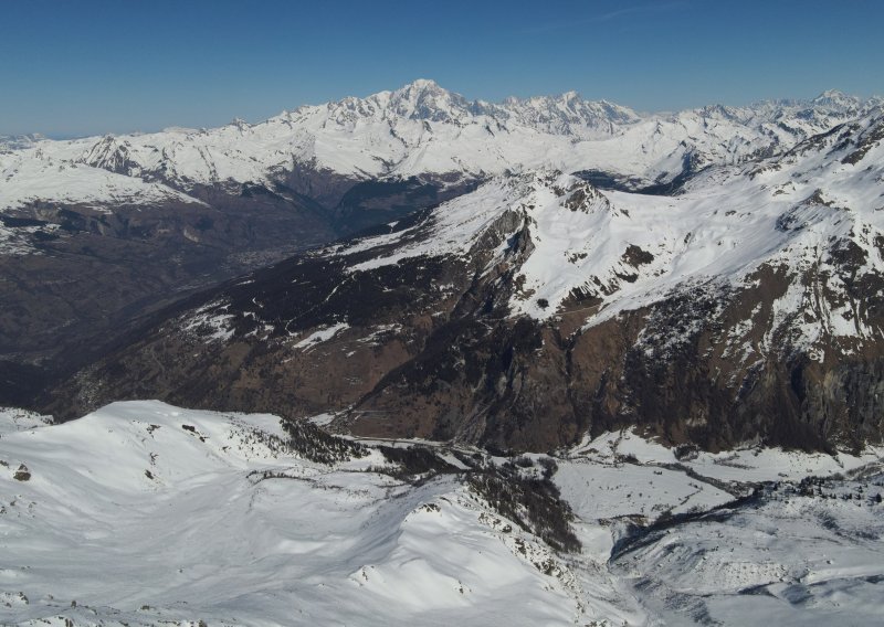Dvoje francuskih alpinista poginulo na Mont Blancu