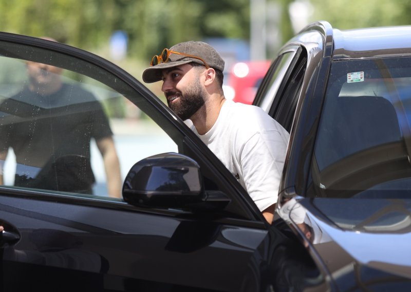 Joško Gvardiol snimljen u noćnom izlasku s posebnim društvom