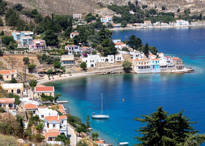 Ovaj divni otok pod 'opsadom' je turista, a evo kako planiraju to riješiti
