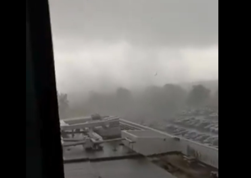[VIDEO] Tornado pogodio francusku zračnu luku