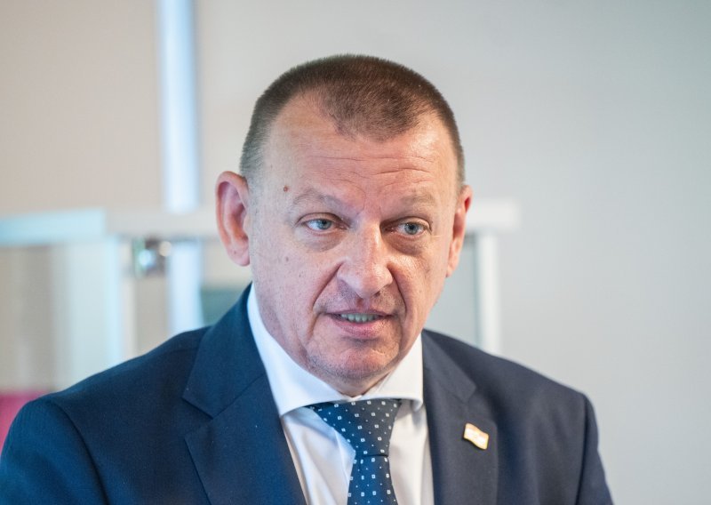 Državni tajnik: 'Leševi su danima ležali na pašnjacima, a nisu prijavljeni'