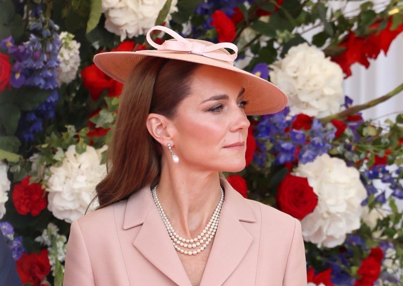 Suknje su postale duže, silueta profinjenija: Kate Middleton spremna je za novo poglavlje