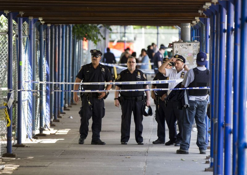 U SAD-u uhićena dvojica policajaca zbog ubojstva šestogodišnjaka