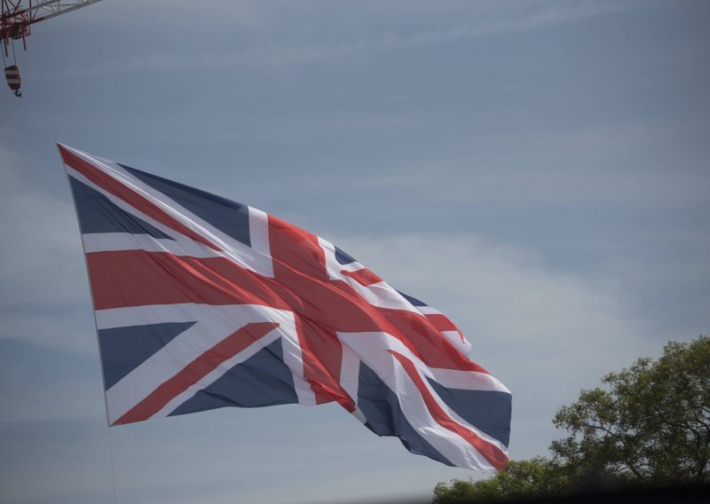 Britanija uvela sankcije crnogorskim klanovima i krijumčarima ljudi