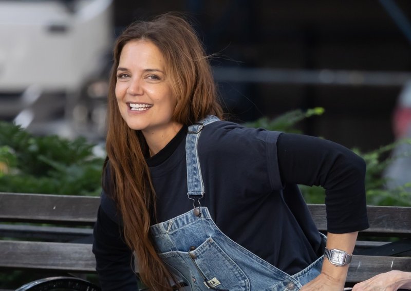 Ili ga volite ili mrzite: Katie Holmes najavila povratak hit komada iz 90-ih