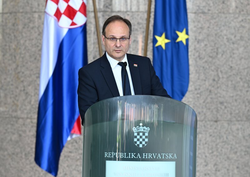 Kazna predstojniku Plenkovićeva ureda zbog prevelikog stana!