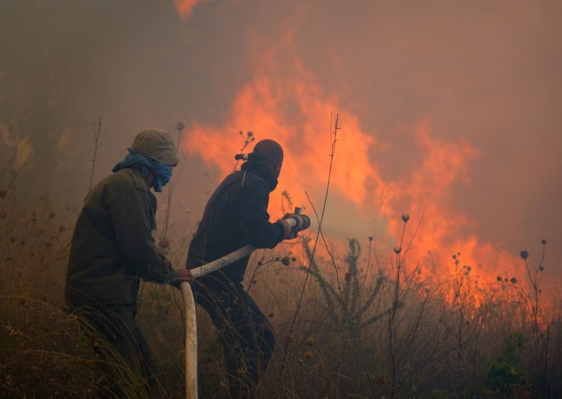 Apokaliptične scene iz Turske i Cipra: Strašni požari odnijeli još dva života