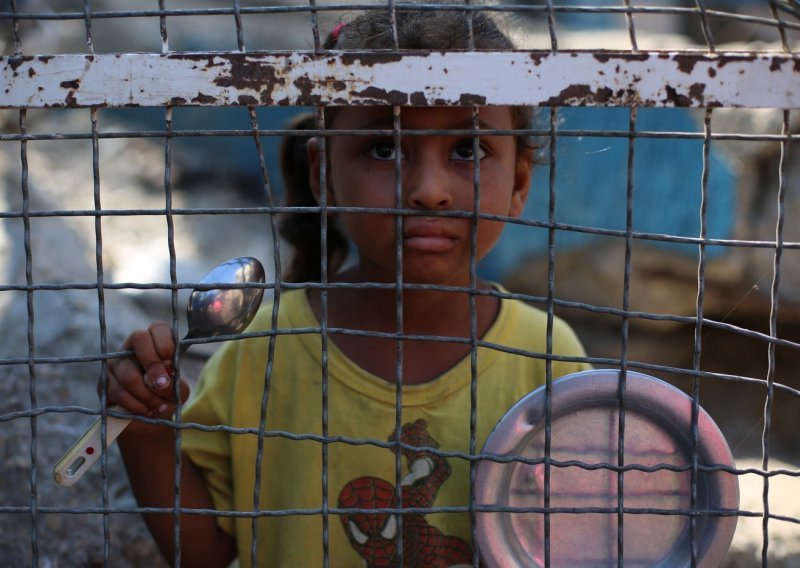 Izrael nastavio dostavljati pomoć u Pojas Gaze, uspostavit će humanitarni koridor