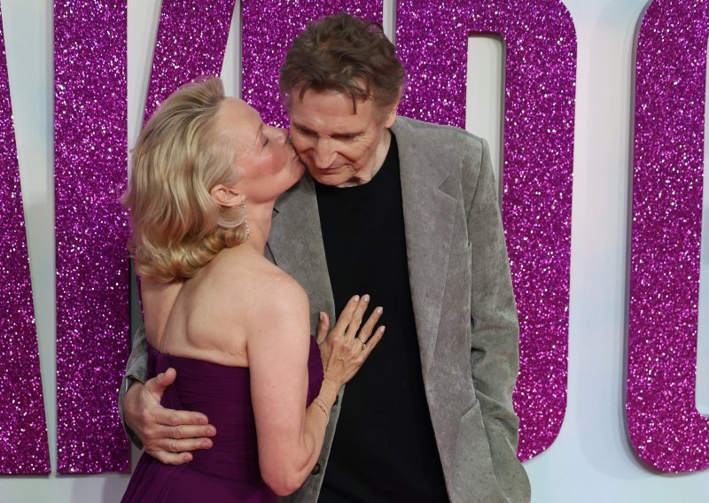 Sve je potvrđeno: Pamela Anderson i Liam Neeson novi su par u Hollywoodu