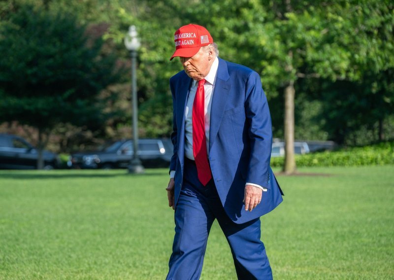 Trumpov posjet Škotskoj bit će spoj diplomacije i golfa: Planirani prosvjedi