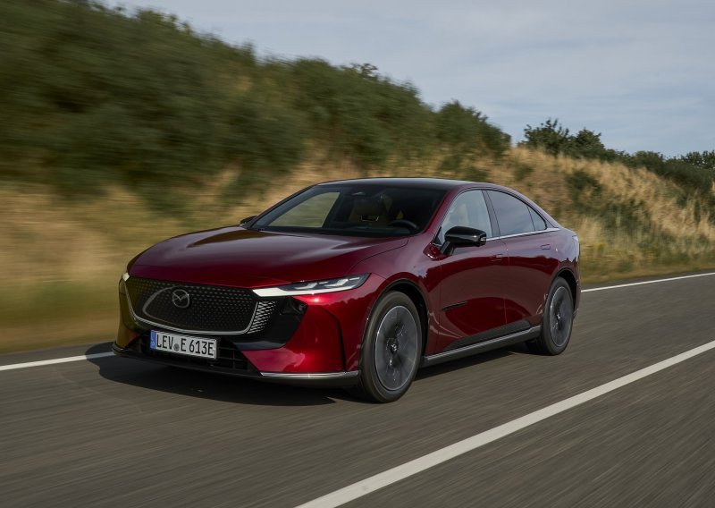 Ovo je nova Mazda6e: Znamo sve o naprednom električnom hatchbacku koji mnogo toga mijenja kod Mazde
