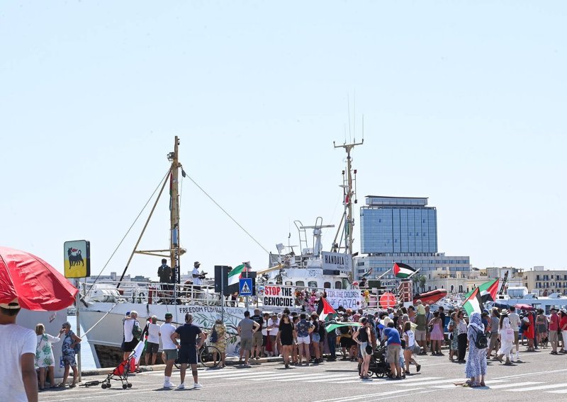 Izrael presreo humanitarni brod 'Handala' na putu za Gazu