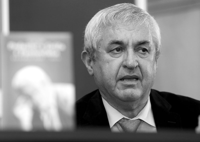 Preminuo novinar i kolumnist Milan Ivkošić