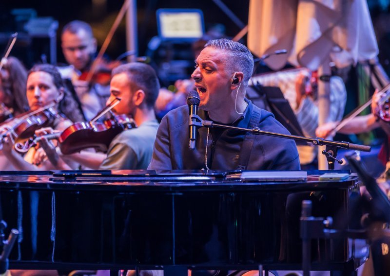 Sve je spremno za još jedan koncert u čast velikog Olivera