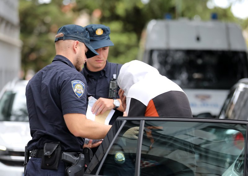 Pretučeni Slovenac hitno prebačen na intenzivnu, uhićene još četiri osobe