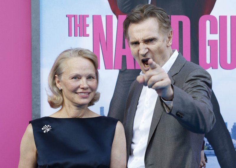 Pamela Anderson i Liam Neeson konačno dobili 'zeleno svjetlo' za ljubav