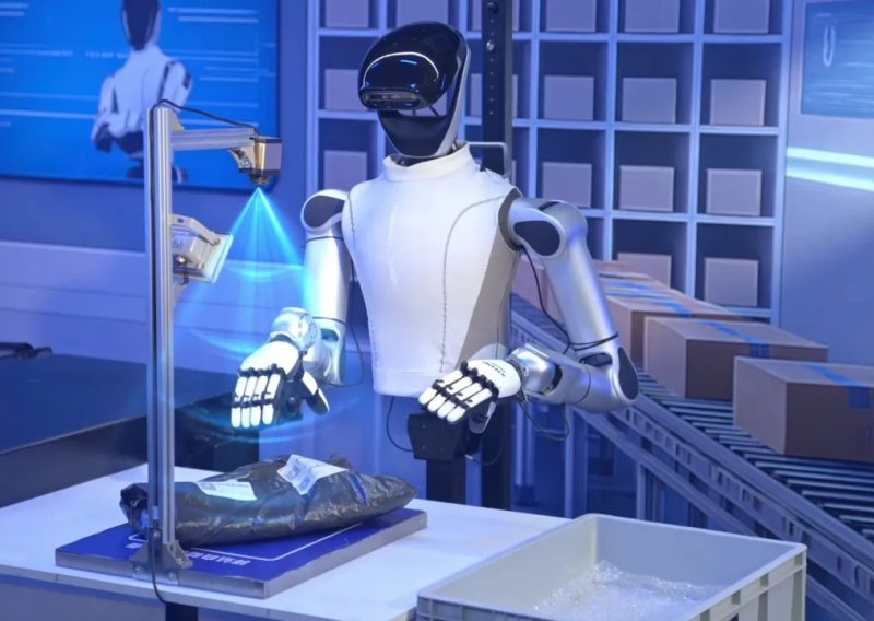 Novi kineski humanoidni robot radi i pleše