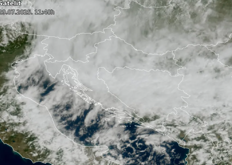 Koliko je vrijeme pošandrcalo, najbolje pokazuje ova satelitska fotografija Hrvatske