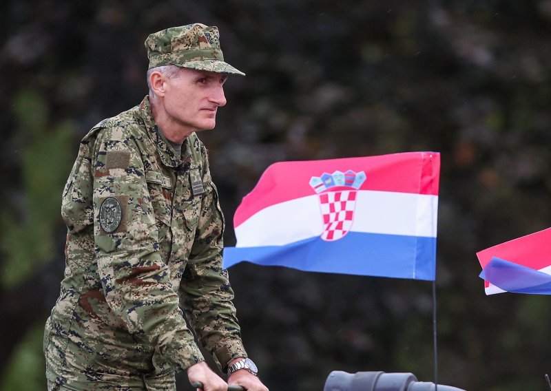 Kundid: 'Prvi put u povijesti saveznici koračaju s hrvatskim vojnicima'