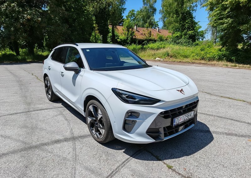 Vozili smo Cupru Terramar 1.5 e-Hybrid 150 kW: Obiteljski sportski SUV s izvrsnim plug-in hibridnim pogonom