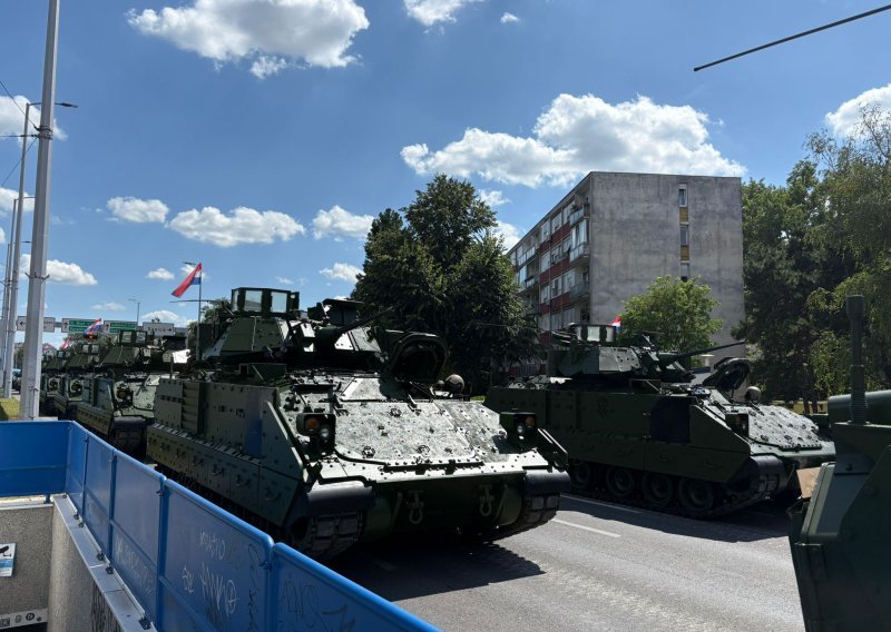 VIDEO Pogledajte kako je vojska izašla na ulice Zagreba