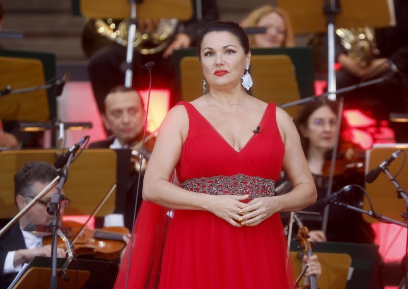 Protiv Metropolitan Opere: Slučaj ruske sopranistice Anne Netrebko ide na sud
