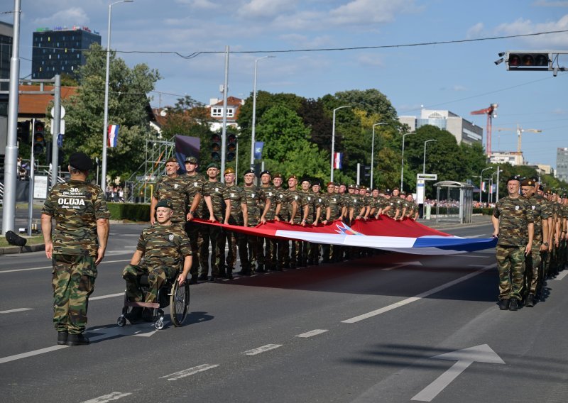 FOTO Pogledajte mimohod u više od 200 fotografija koje će ostati za povijest