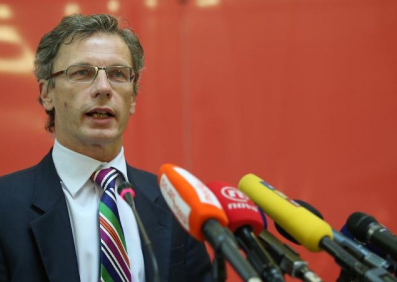 Guverner Vujčić: 'Vlada je odabrala pravi smjer'
