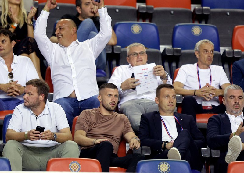 Poljud u ekstazi: Rebić s tribina gleda Hajduk protiv Zire