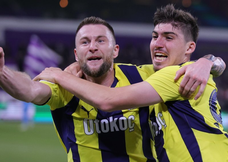 Jose Mourinho prelomio i odlučio zadržati dvojicu igrača u Feneru