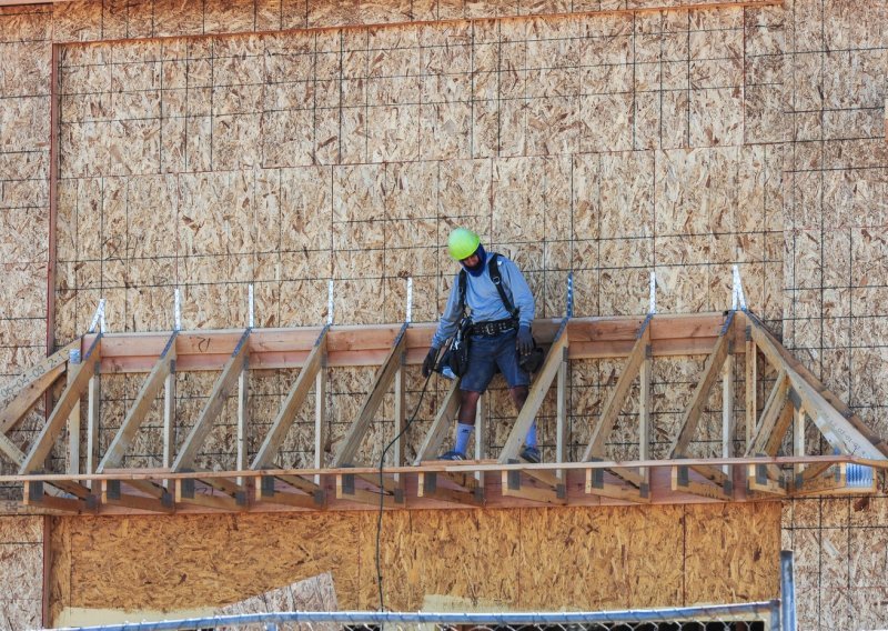 Revolucija u građevini: Zaboravite beton i čelik, stiže 'superdrvo' koje štiti i od metka