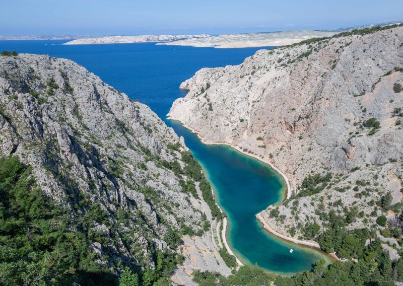 Zavratnica piše povijest: Ovo je prva hrvatska plaža gdje preko QR koda možete provjeriti kvalitetu mora