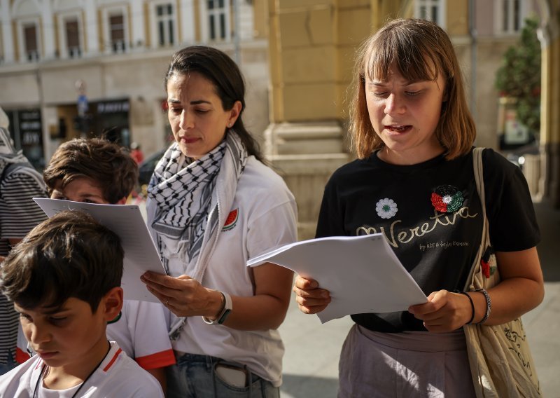 Greta Thunberg u središtu Sarajeva čitala imena ubijene djece u Gazi