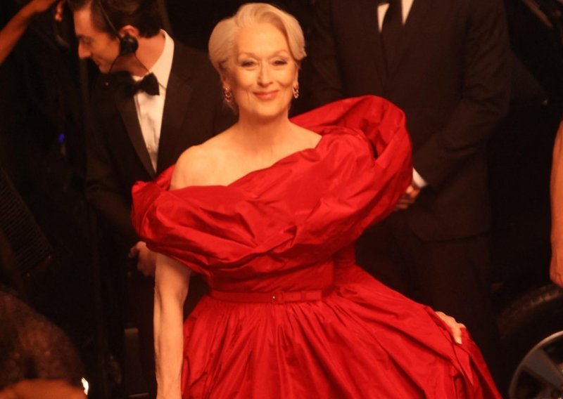 Meryl Streep izgleda bolje nego ikad: Glamurozna haljina naglasila je vitku figuru