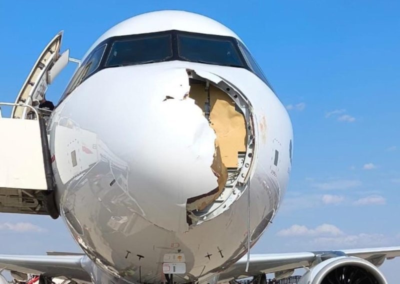 Šokantne fotografije: Pogledajte kako izgleda avion nakon sudara s pticom
