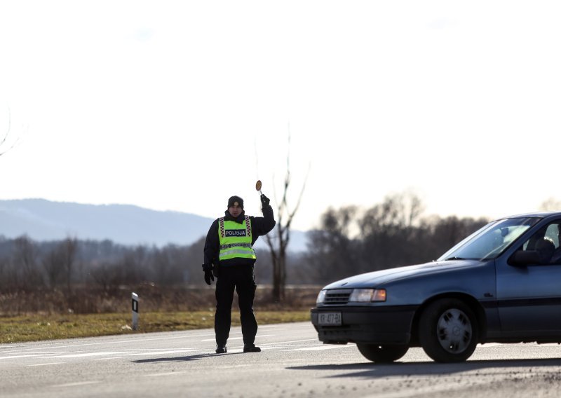 Policija upozorava na gužve i zastoje u Sinju zbog Thompsonovog koncerta