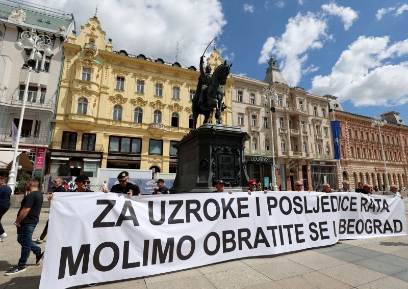 Antiratna akcija u Zagrebu povodom 30. godišnjice 'Oluje': 'Zločini su odgovornost svih nas'