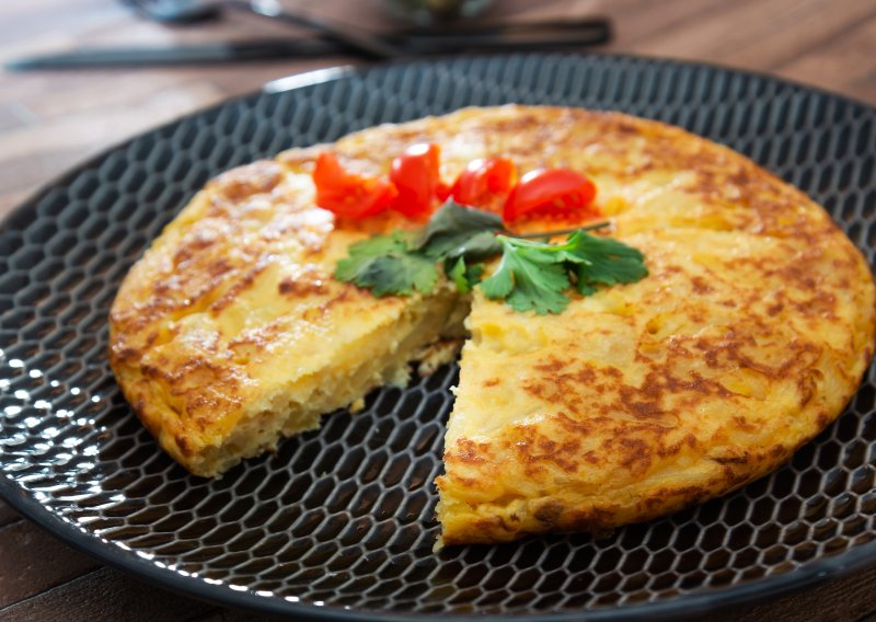 Narežite, promiješajte i ubacite u fritezu na vrući zrak: Ovo je recept koji vam treba u ljetne dane