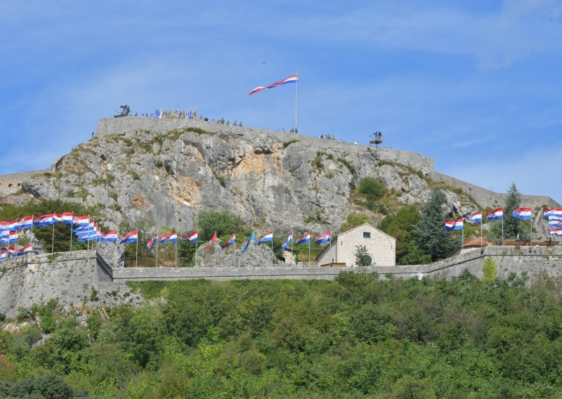Na 'Oluju' predivan sunčan dan, a sutra opet opasno u nekim regijama
