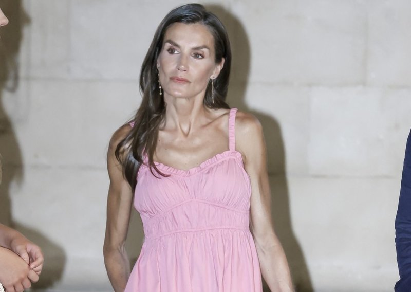 Ove espadrile nose se cijelo ljeto: Kraljica Letizia ima najudobniji model
