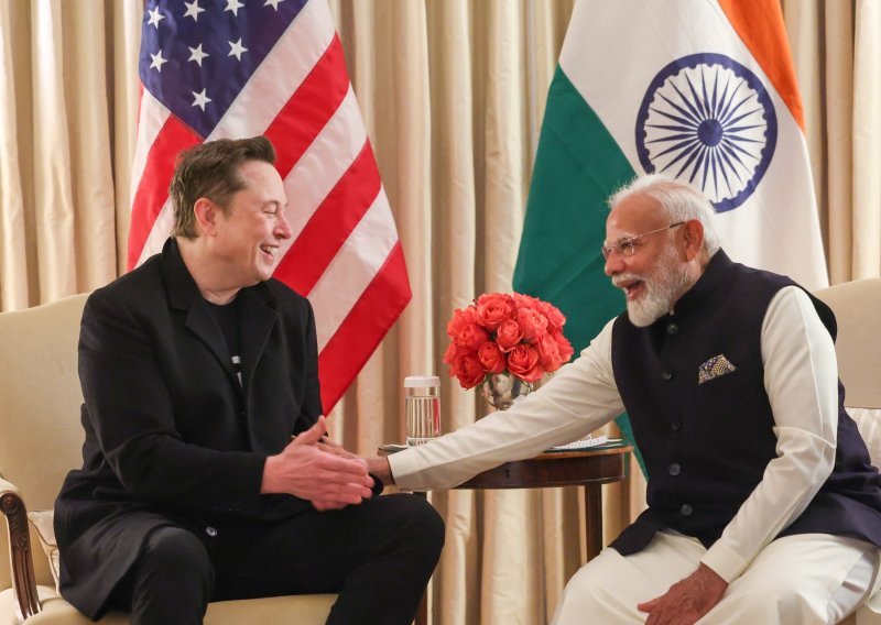 Musk tuži Modija, vlada briše vijesti, a satira postaje prijetnja. Što je s internetom u Indiji?