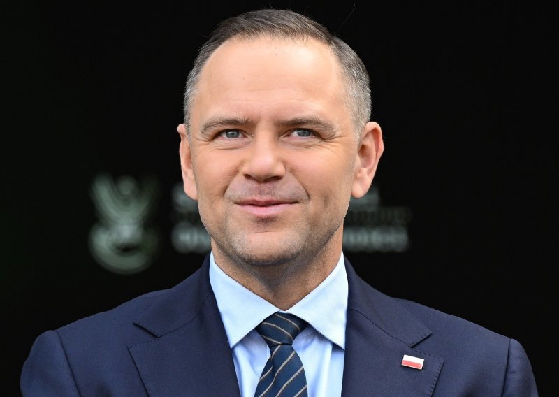 Novoizabrani poljski predsjednik Karol Nawrocki polaže prisegu