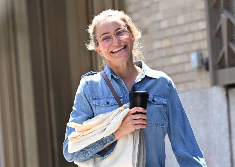 Gotovo neprepoznatljiva: Cameron Diaz iznenadila izgledom