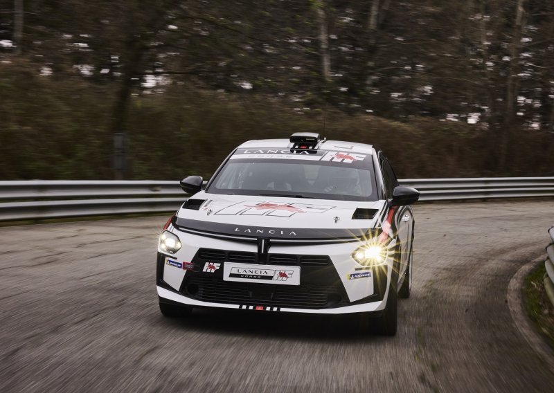 Četrdeset godina nakon legendarne Delte S4, Lancia se vraća u utrku s Ypsilon Rally4 HF