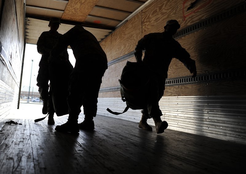 Pucnjava u američkoj vojnoj bazi, ranjeno pet vojnika, napadač uhićen