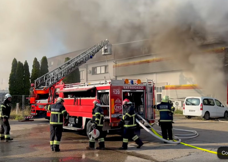 Veliki požar u Osijeku: Gori poslovna zgrada
