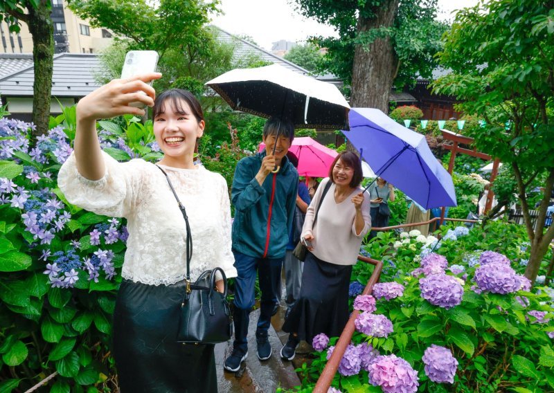 Evo zašto Japanci često nose kišobrane: Razlog nije ni kiša, ni sunce